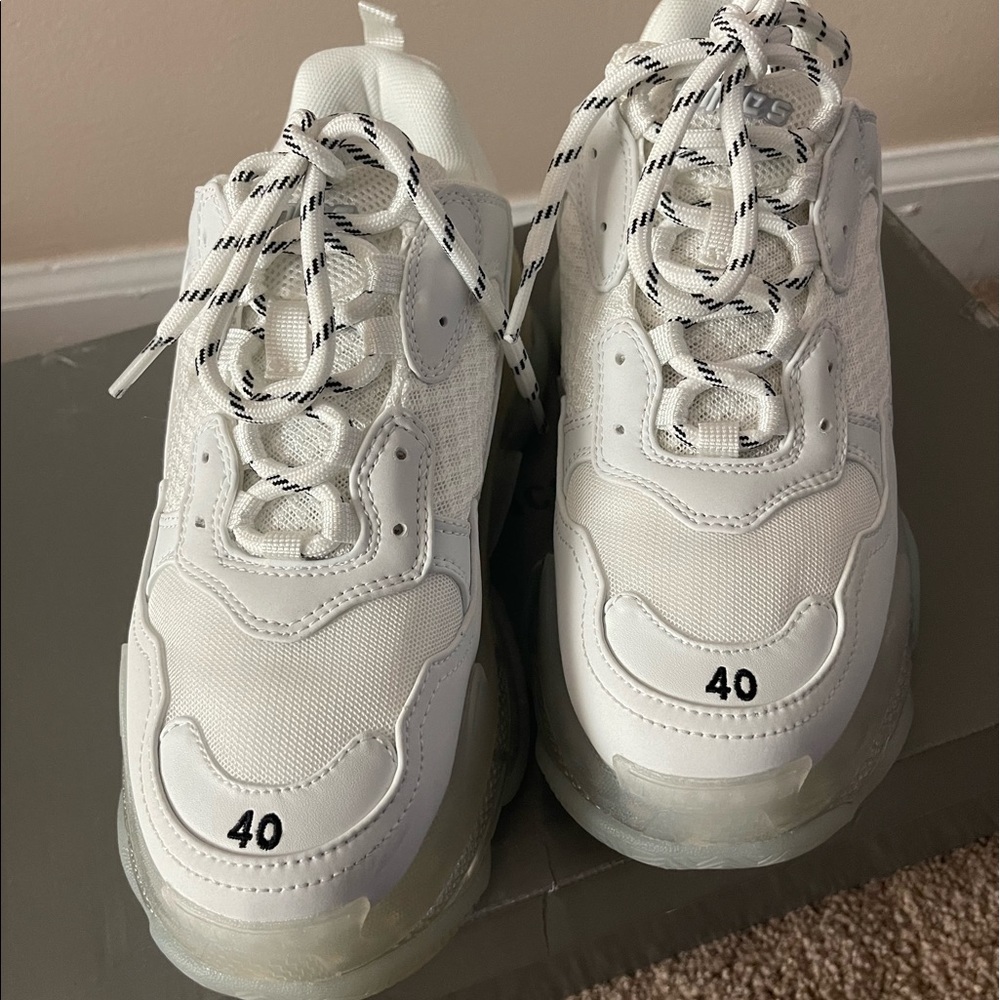 Balenciaga Shoes - Picture 4 of 6